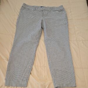 Old Navy Men's Black and White Checkered Chinos